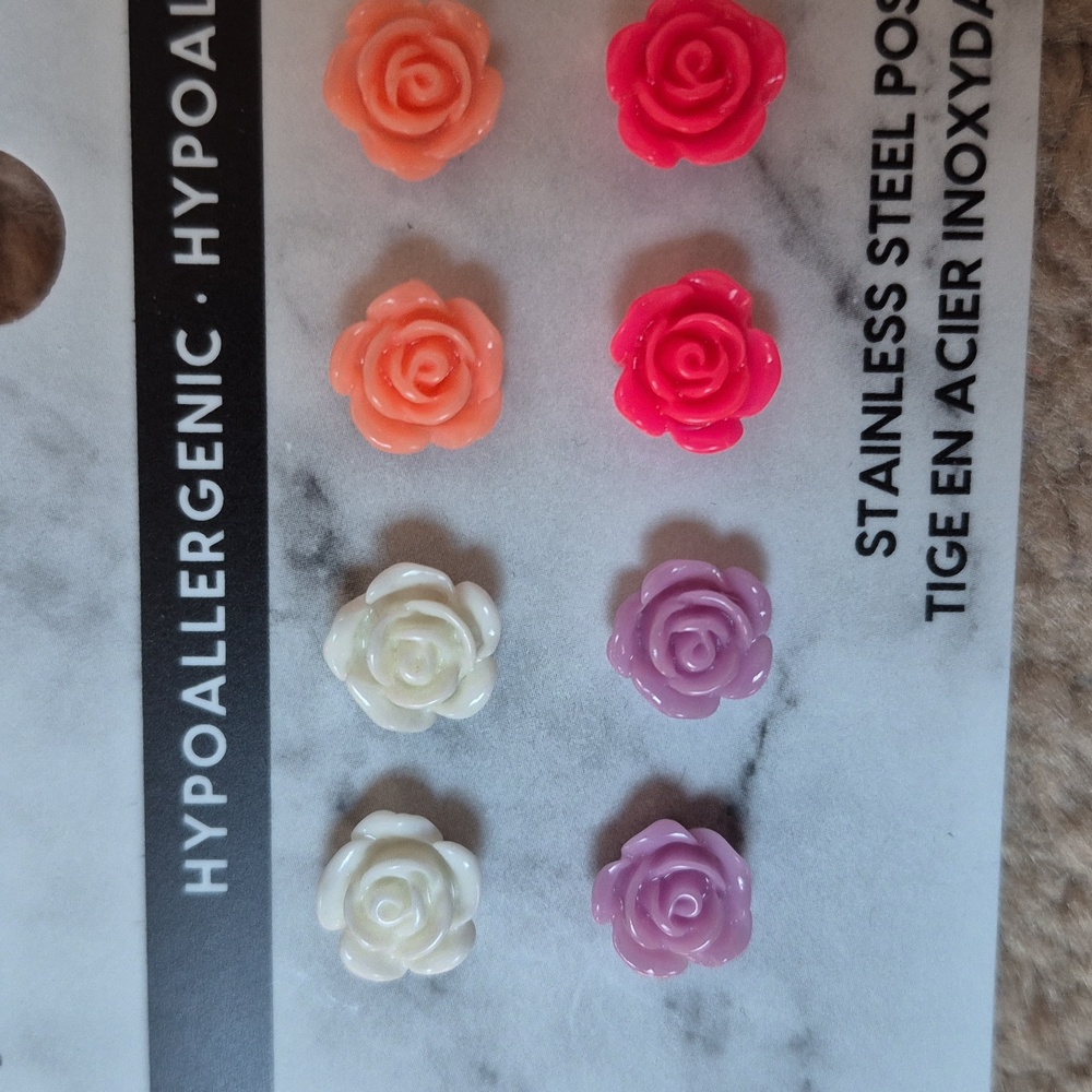 6 Pack Of Floral Earrings From Ardene! NWT! - Picture 4 of 4